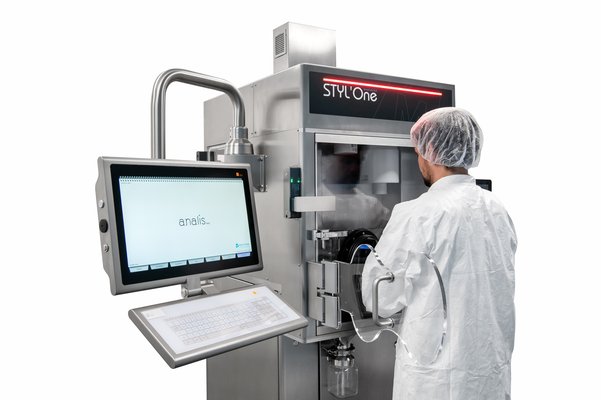 STYL'One Evo DryCon® with pharmaceutical scientist