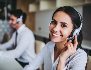 woman headphone call on desk